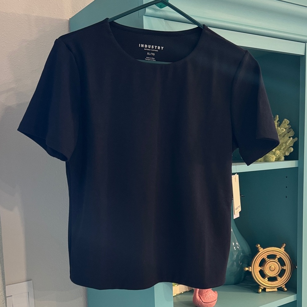 Industry Black Women's Top XL NWT
